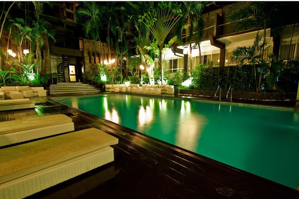 The Sulo Riviera Hotel Quezon City Exterior foto