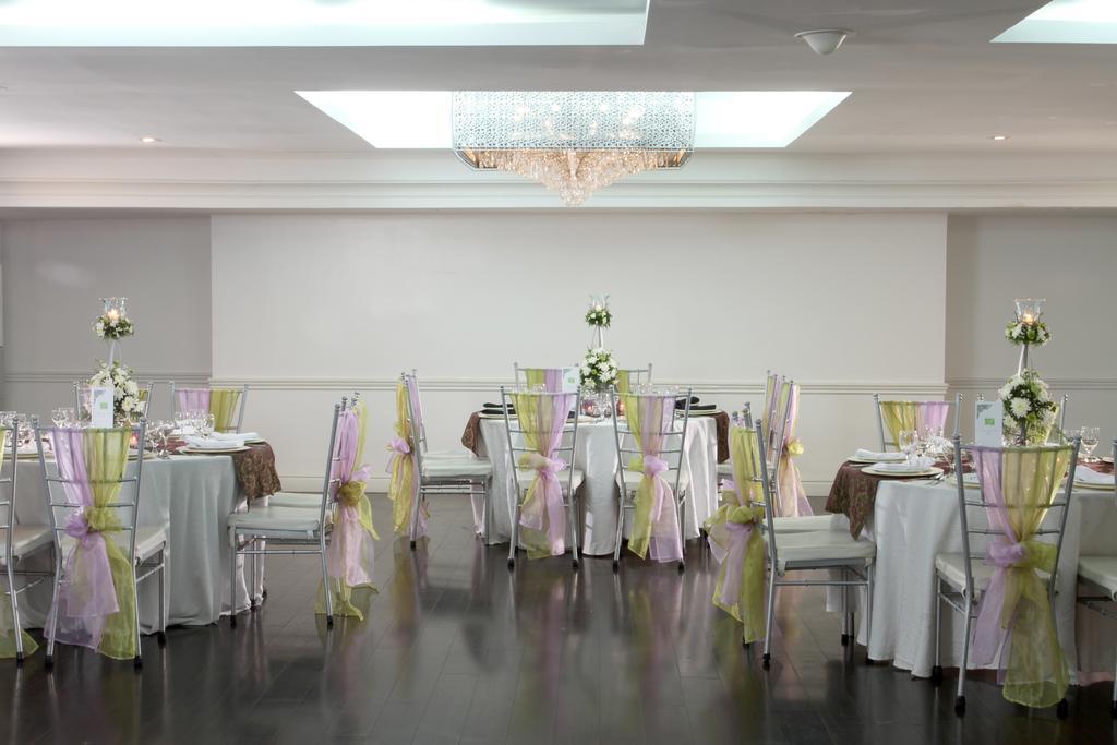 The Sulo Riviera Hotel Quezon City Exterior foto