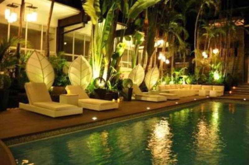 The Sulo Riviera Hotel Quezon City Exterior foto