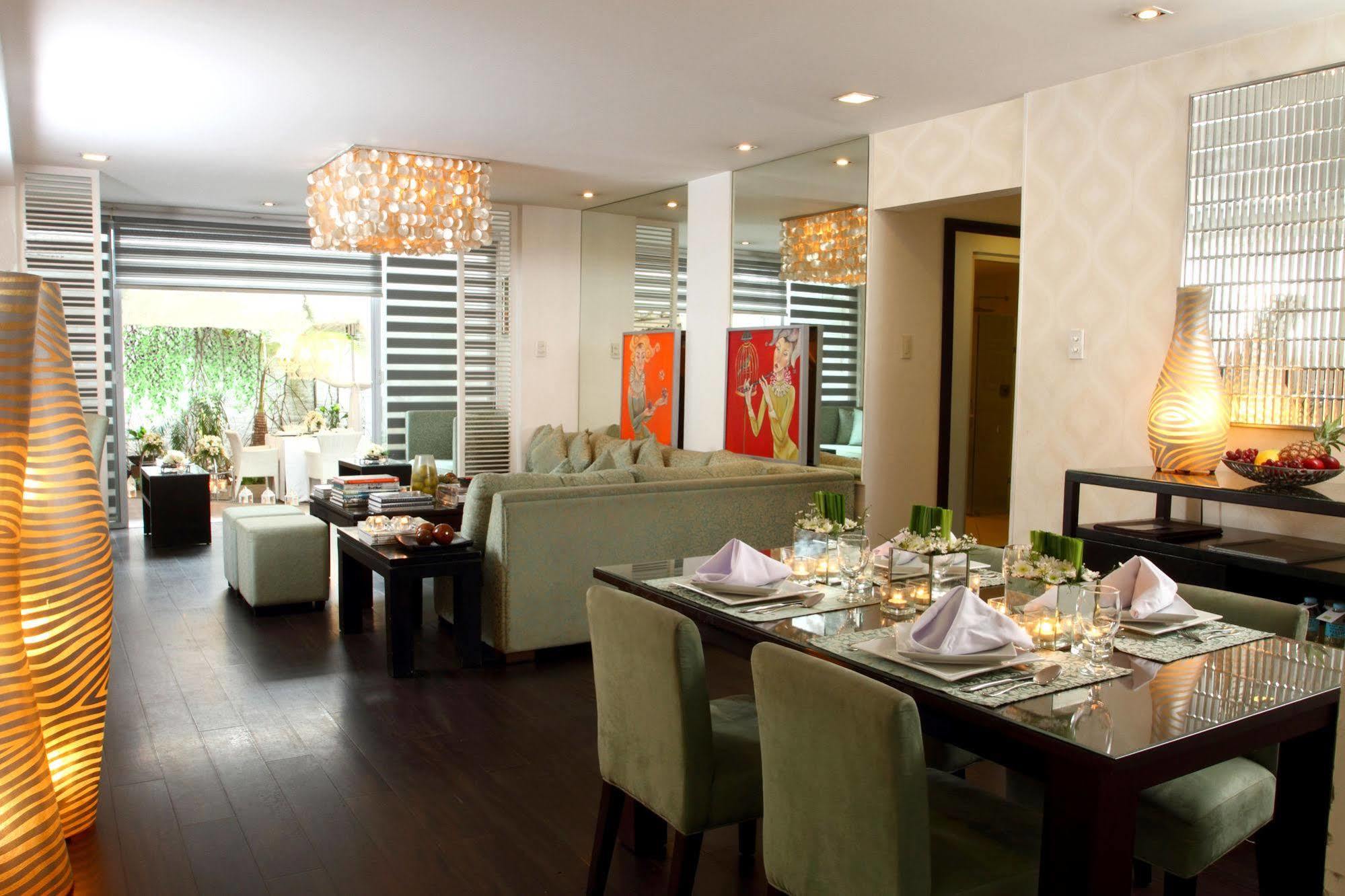 The Sulo Riviera Hotel Quezon City Exterior foto