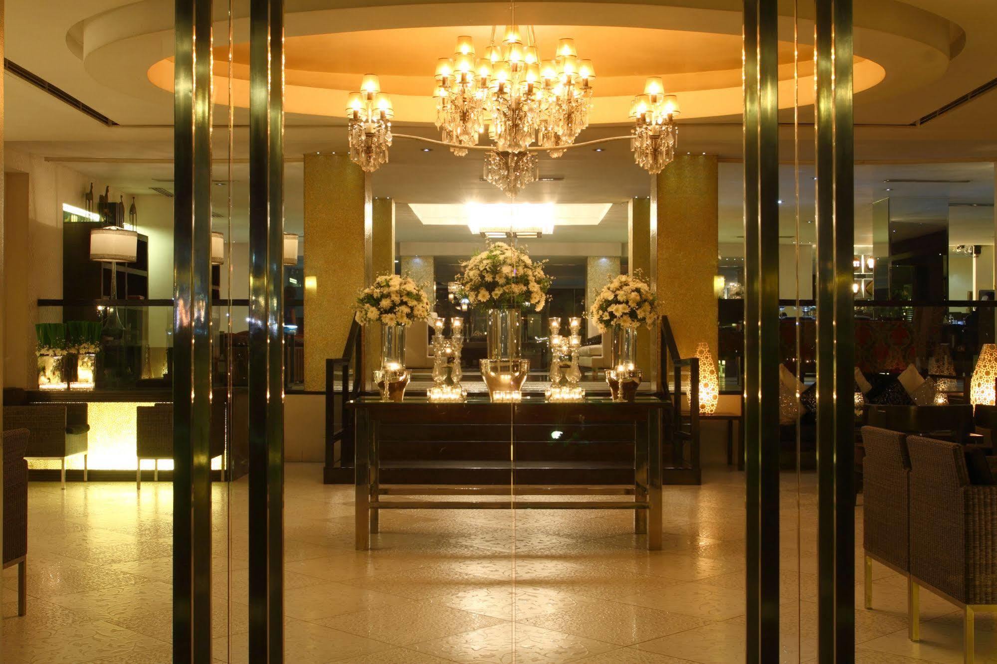 The Sulo Riviera Hotel Quezon City Exterior foto