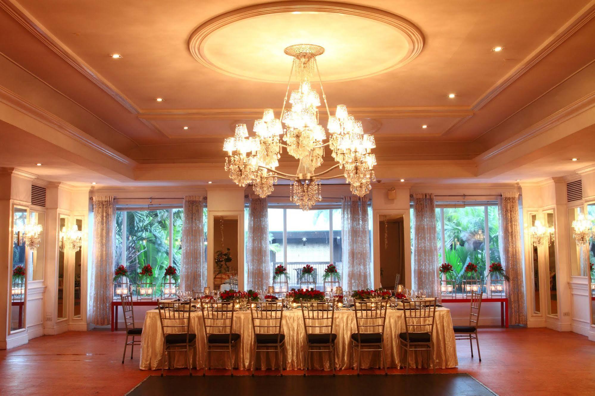 The Sulo Riviera Hotel Quezon City Exterior foto